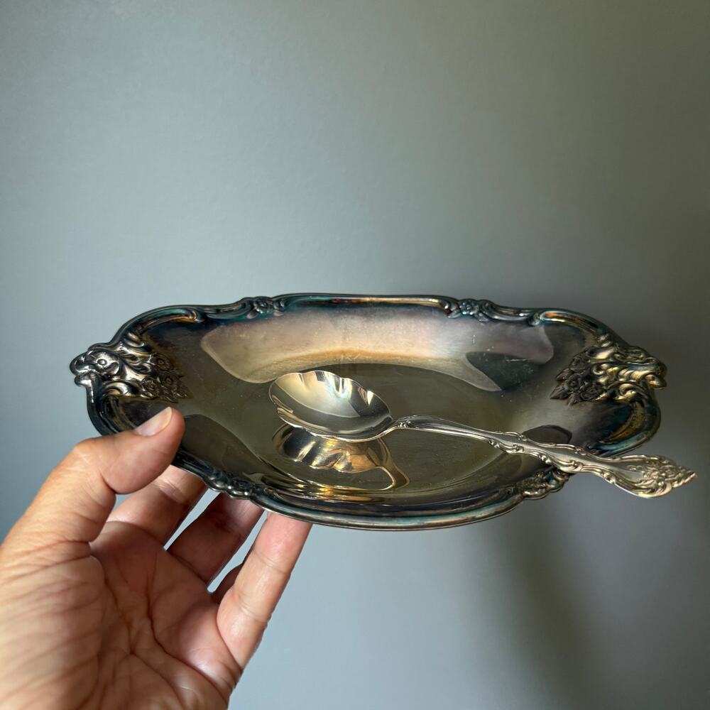International Silverplate Party Set Orleans Tray Spoon in Original Box